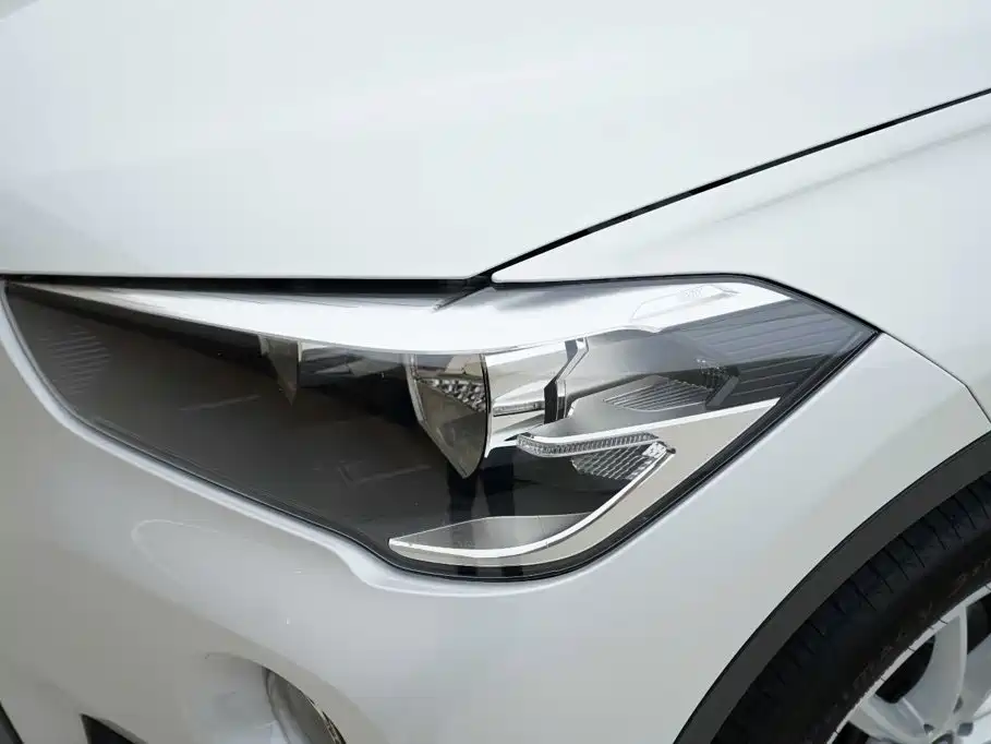 BMW X1 — миниатюра 13