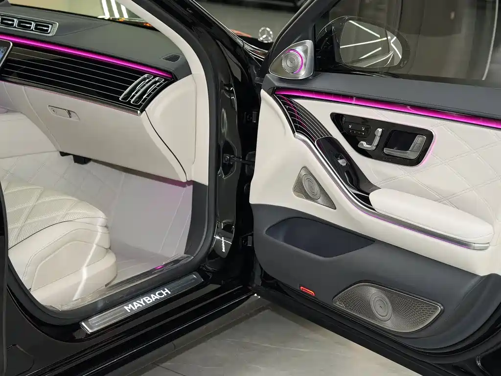 Mercedes-Benz S-Class — миниатюра 31