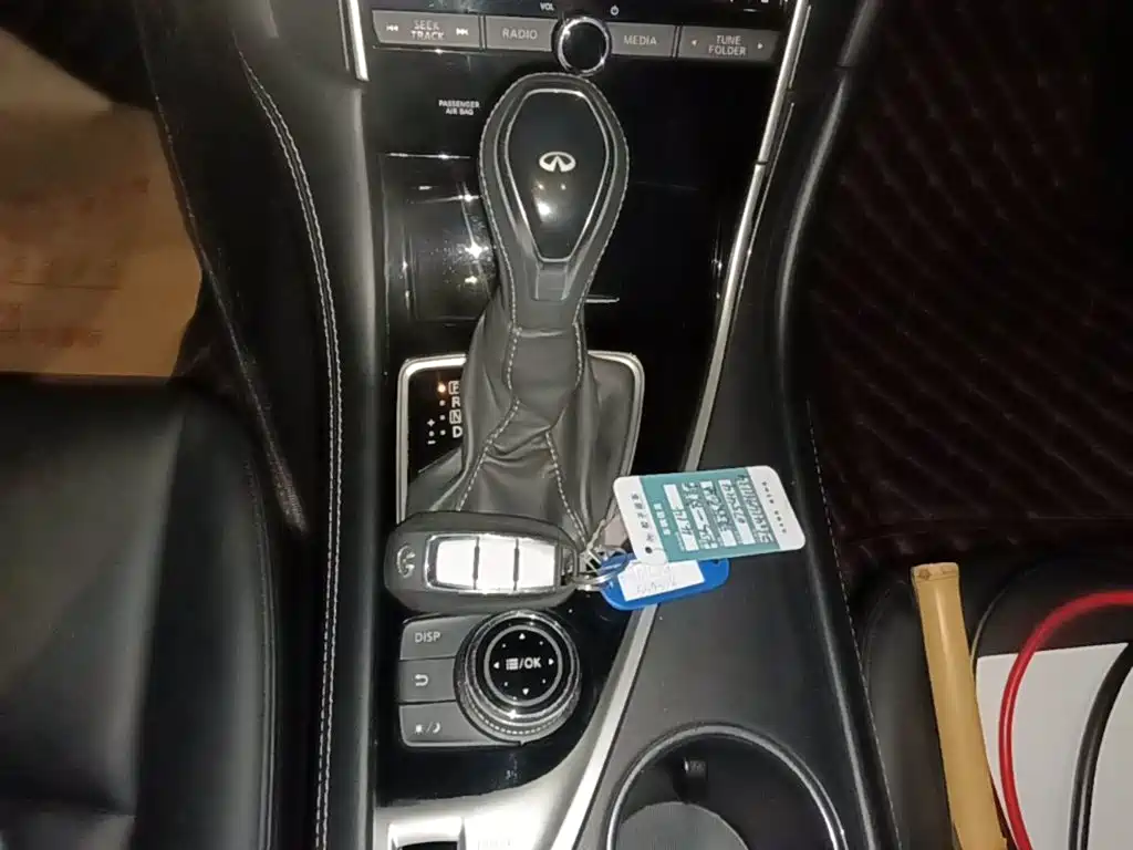 Infiniti Q50L — миниатюра 14