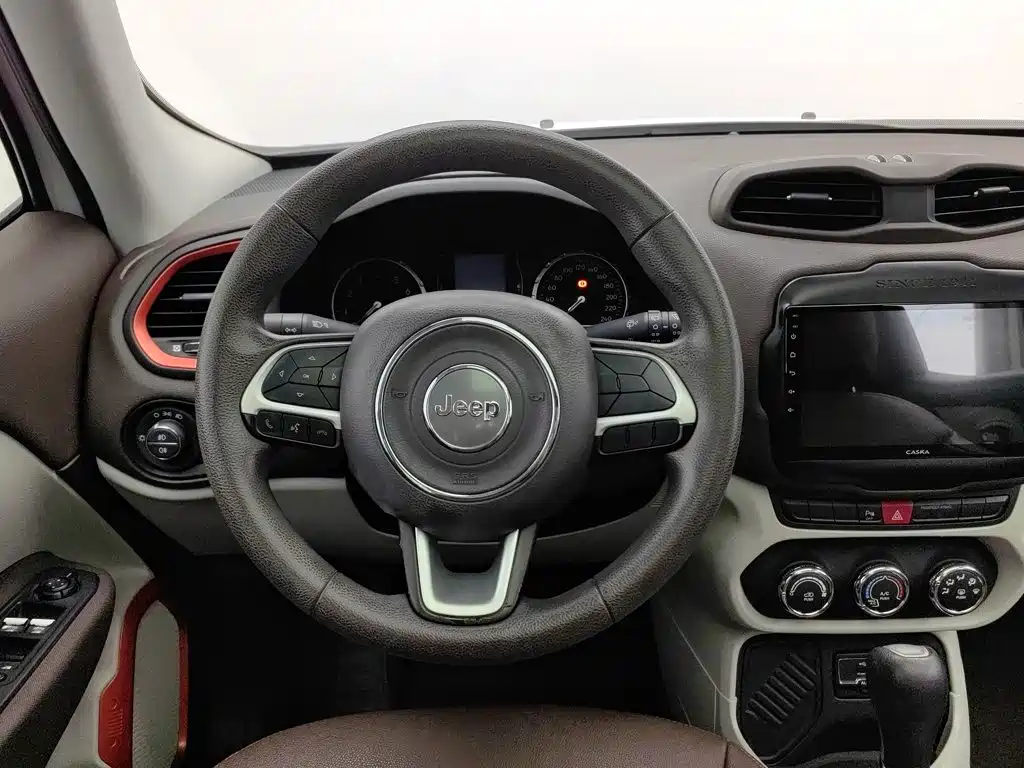 Jeep Renegade — миниатюра 11