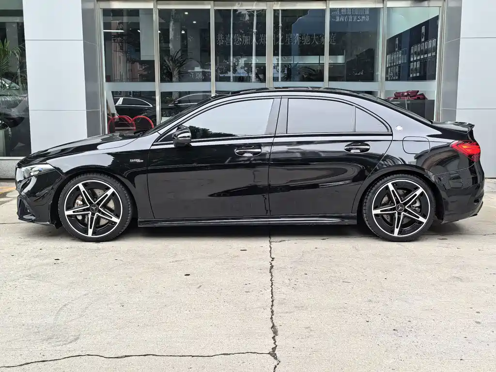 Mercedes-Benz A-Class AMG — миниатюра 4