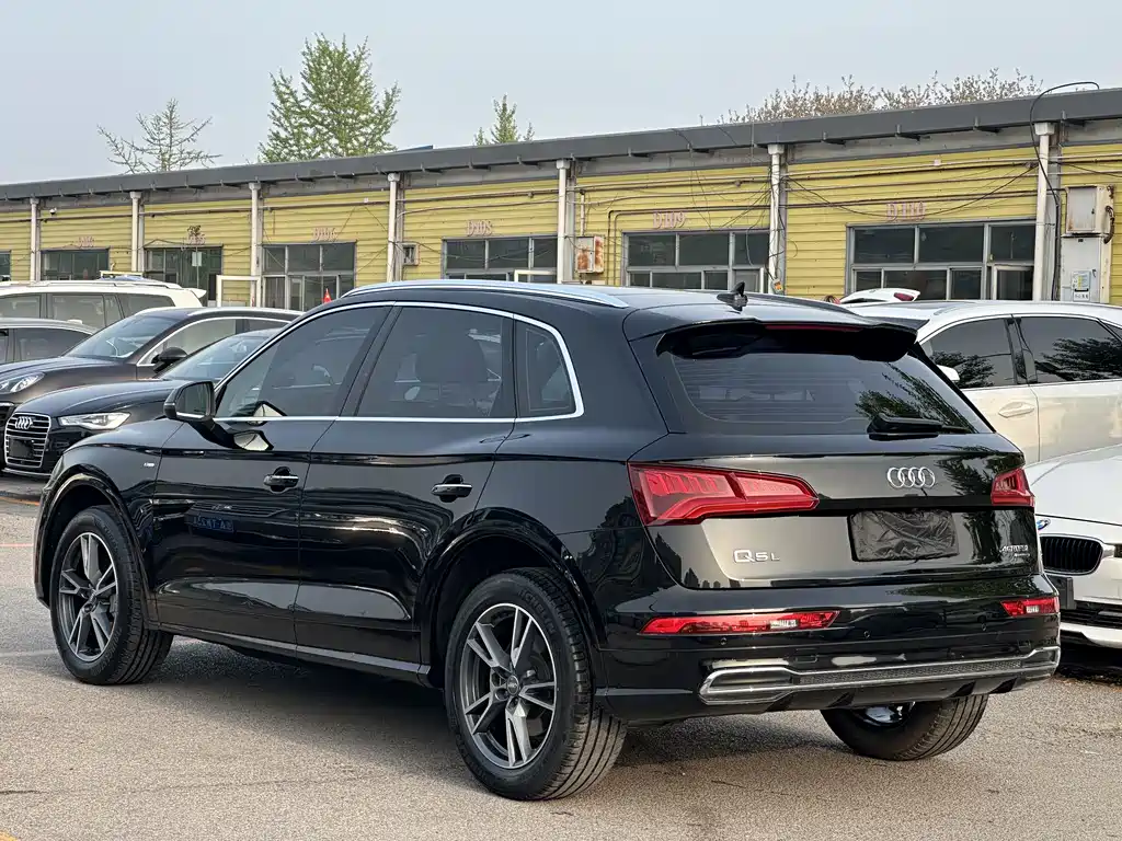 Audi Q5L 2020 40 TFSI Fashion