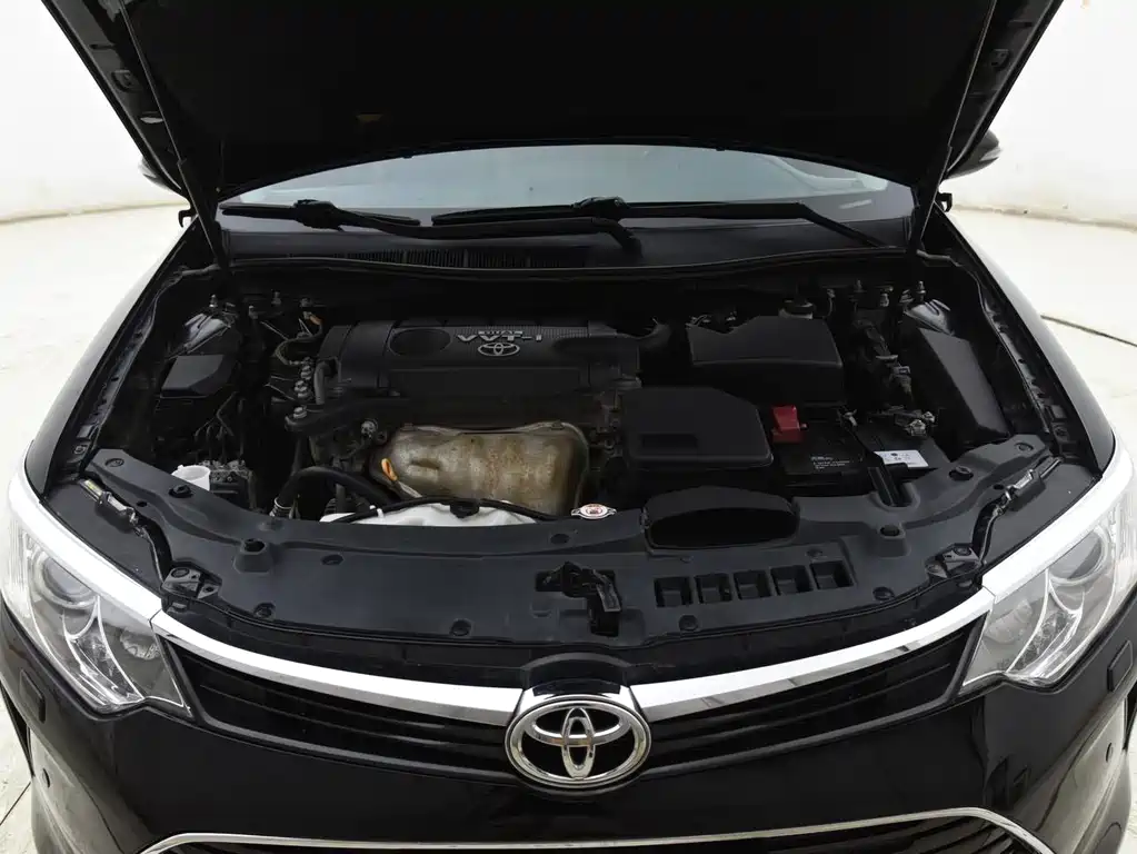 Toyota Camry — миниатюра 11