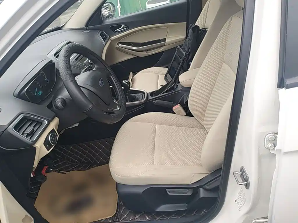Ford Escort — миниатюра 15