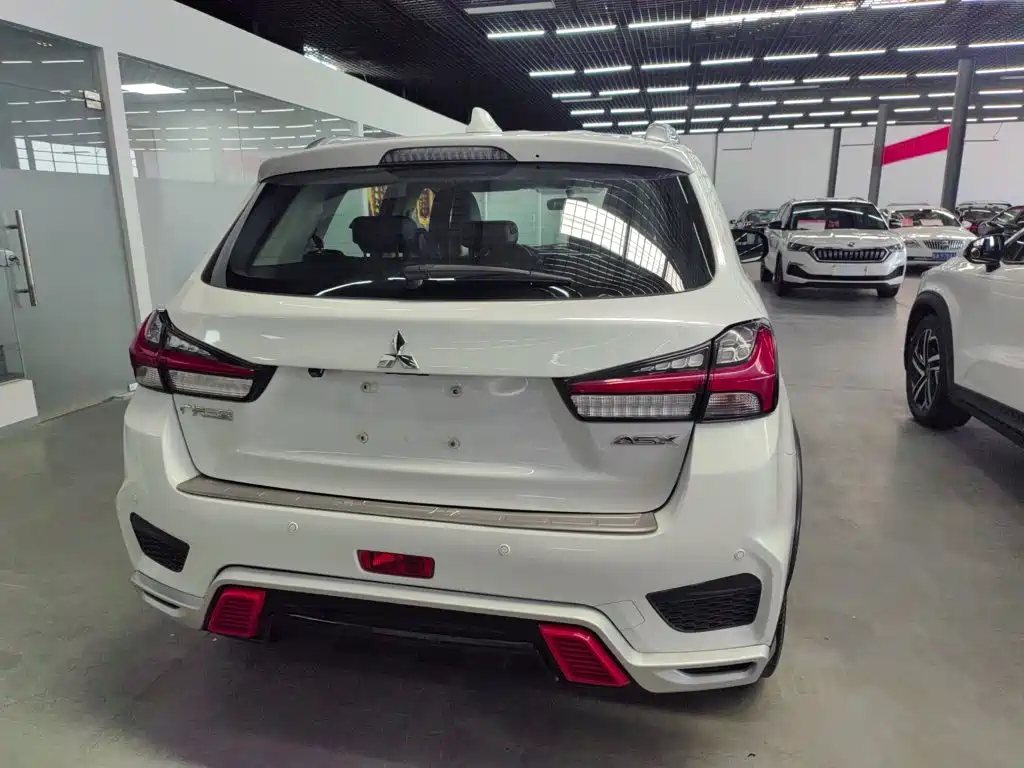 Mitsubishi ASX — миниатюра 7