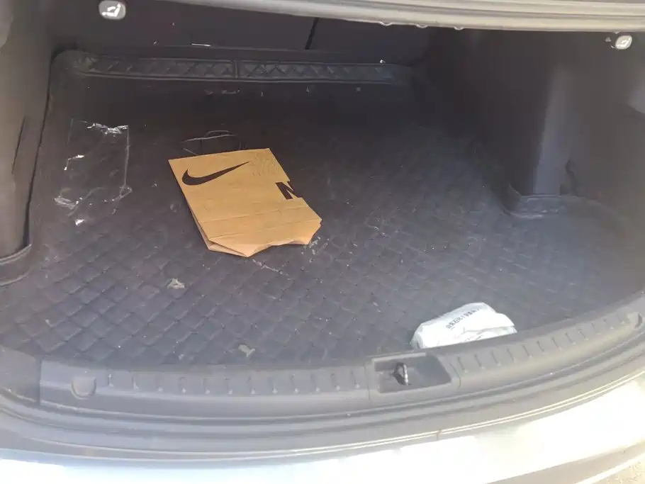 Ford Mondeo — миниатюра 4