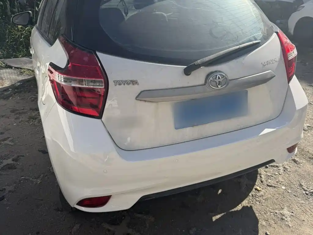 Toyota Yaris L — миниатюра 20