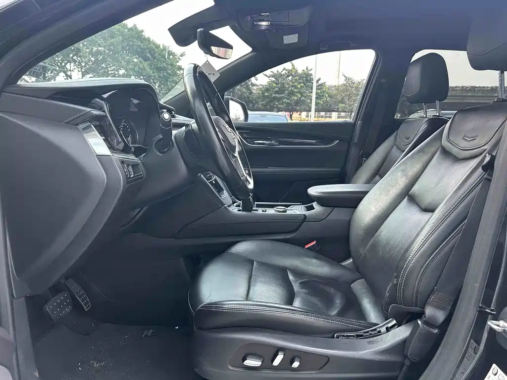 Cadillac XT5 — миниатюра 6