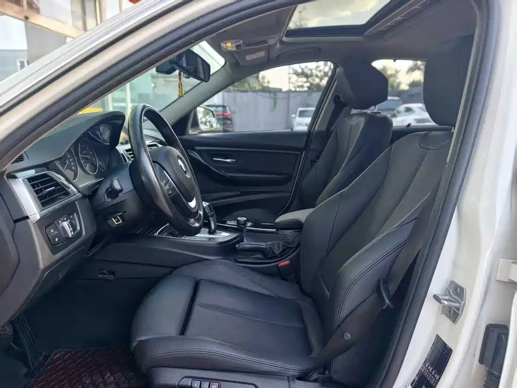 BMW 3 Series — миниатюра 11