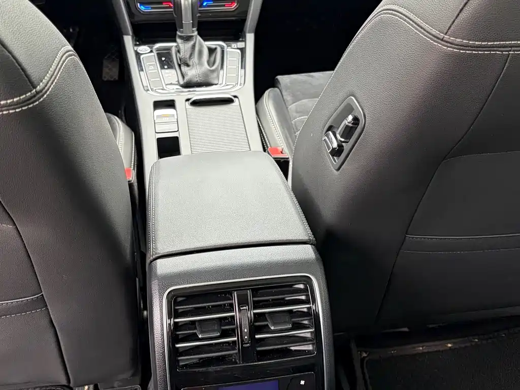 Volkswagen Magotan — миниатюра 11