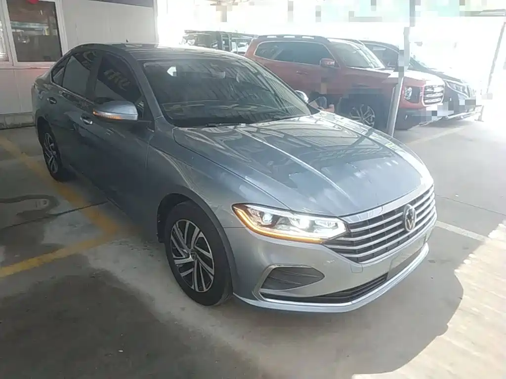 Volkswagen Lavida — миниатюра 4
