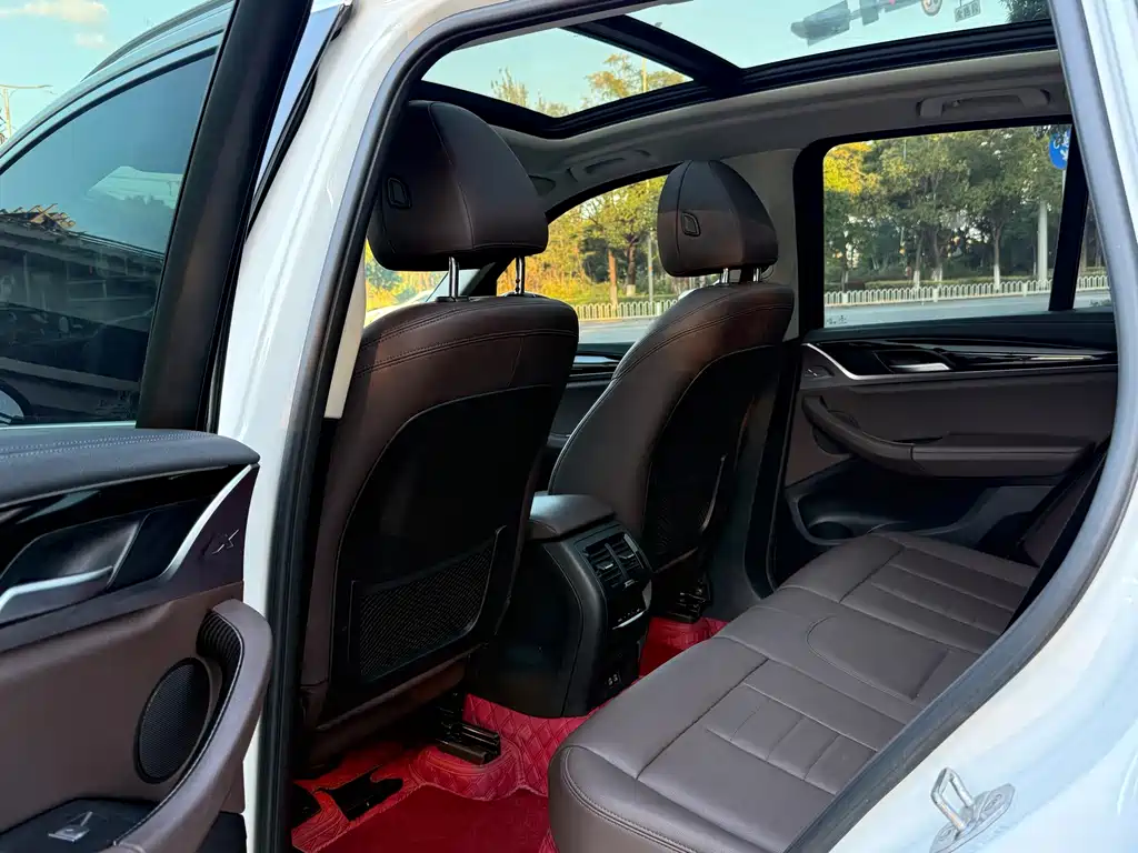 BMW X3 — миниатюра 8