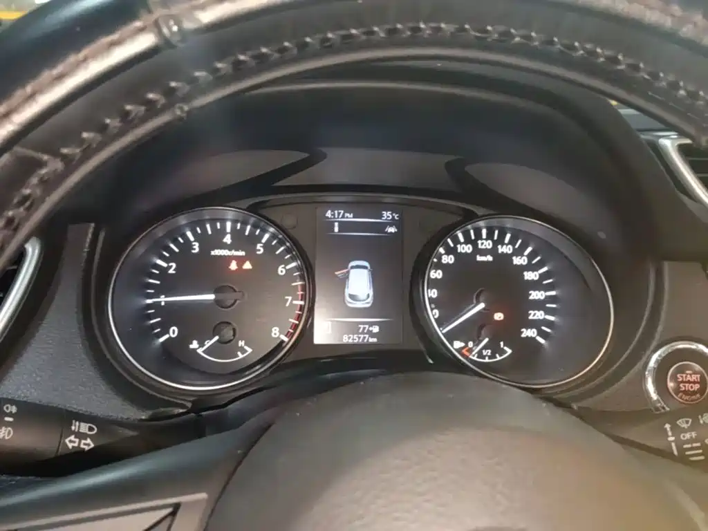 Nissan Qashqai — миниатюра 12