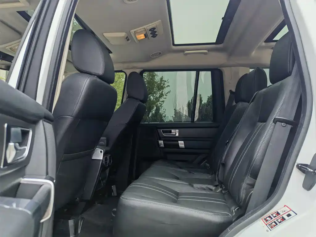 Land Rover Discovery — миниатюра 12