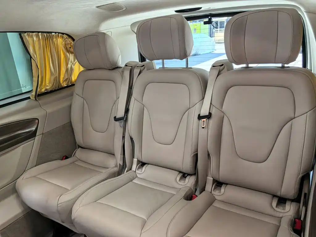 Mercedes-Benz V-Class — миниатюра 9