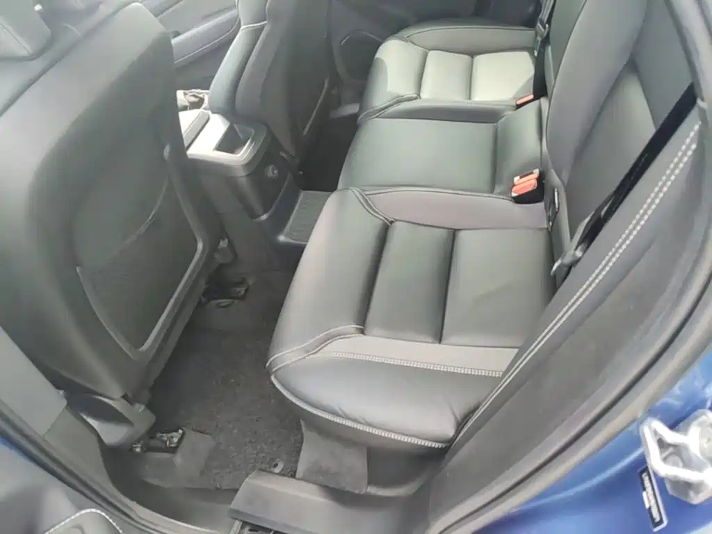 Volvo XC60 PHEV — миниатюра 17