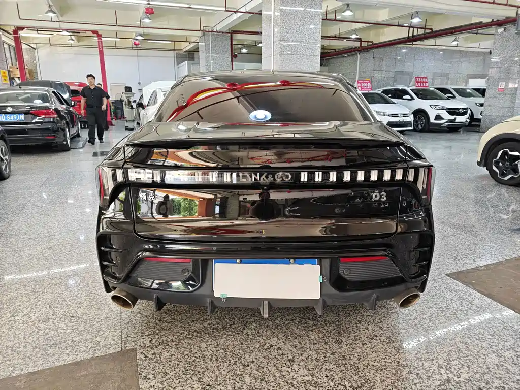 Lynk & Co 03 — миниатюра 12
