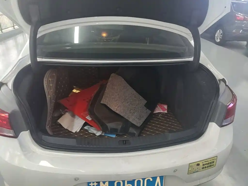 Buick Verano — миниатюра 19
