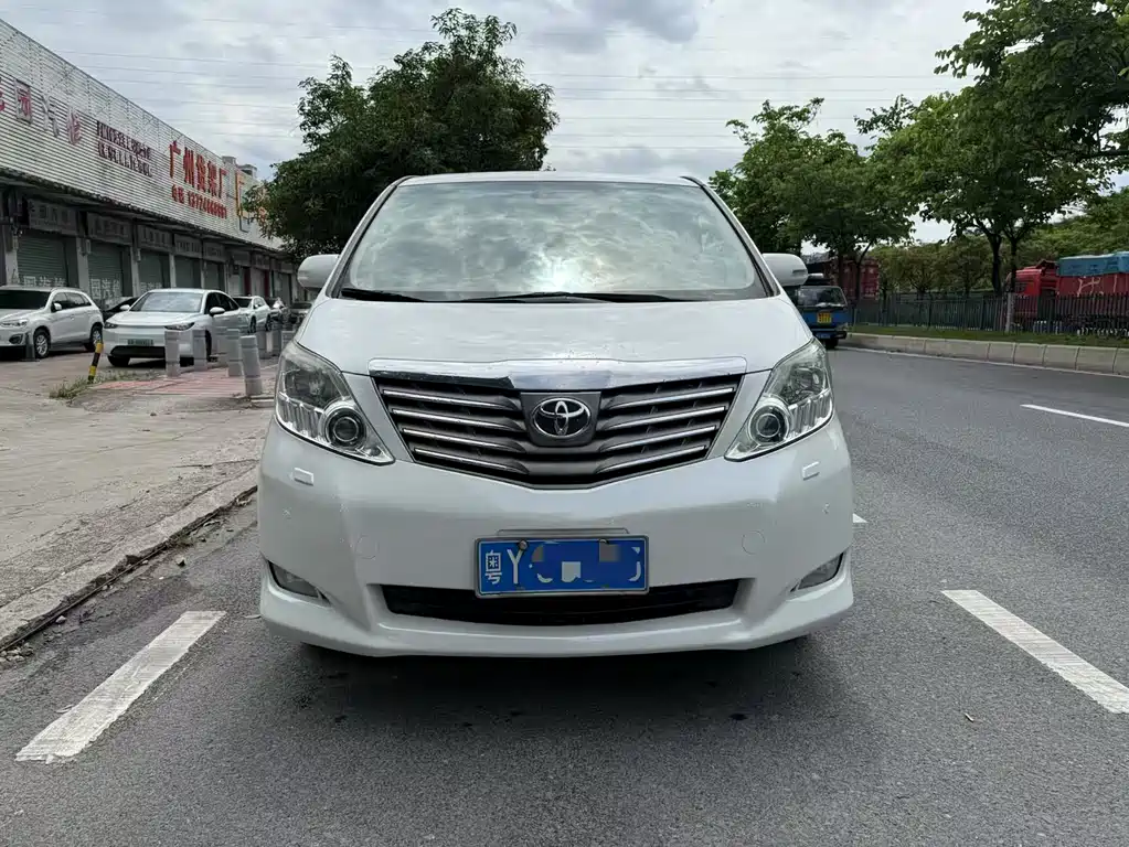 Toyota Alphard 2011 3.5L Luxury