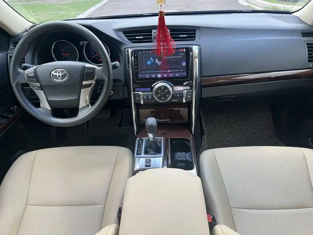 Toyota Reiz — миниатюра 3