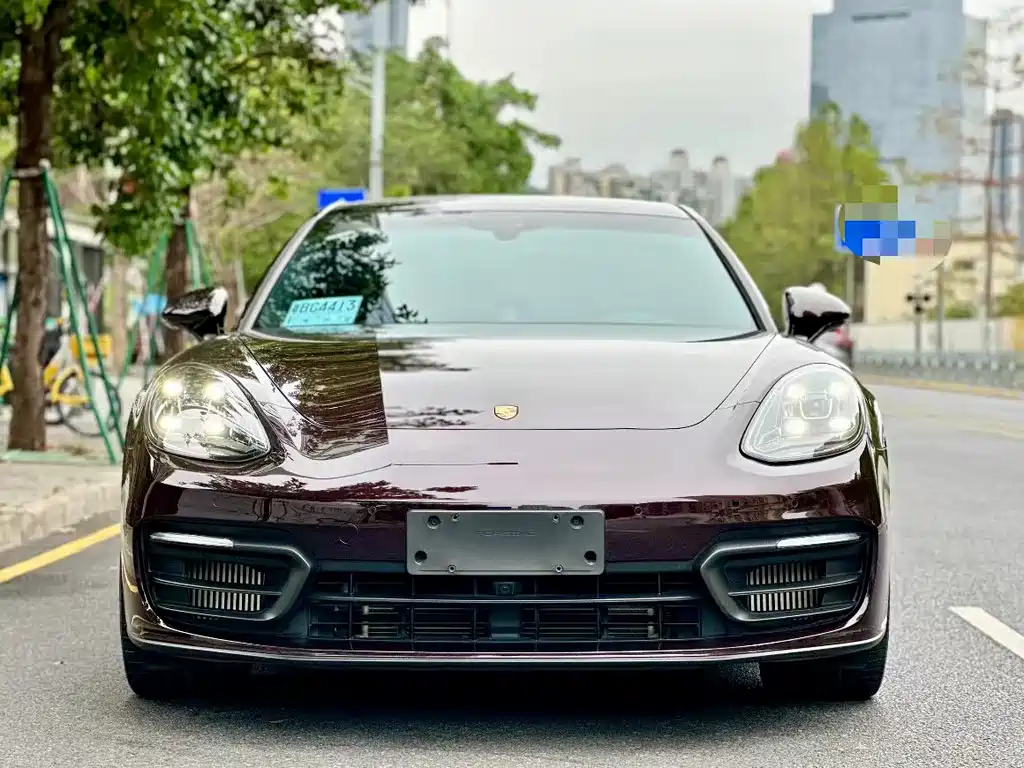 Porsche Panamera 2022