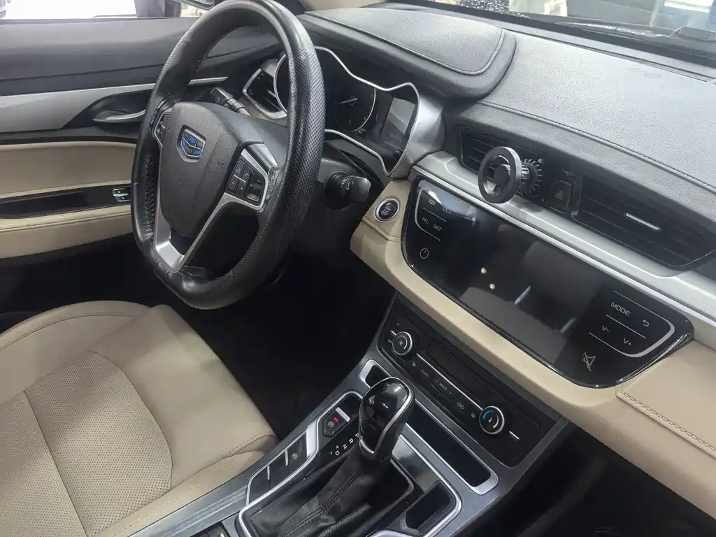Geely Emgrand — миниатюра 14