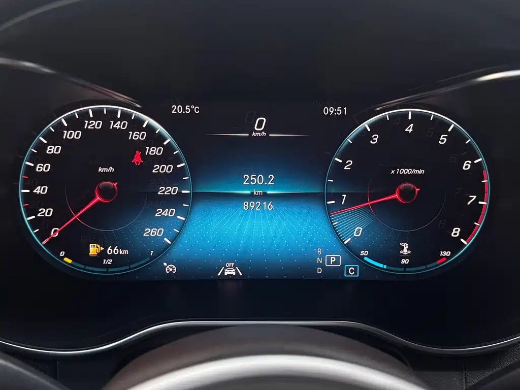 Mercedes-Benz GLC — миниатюра 8