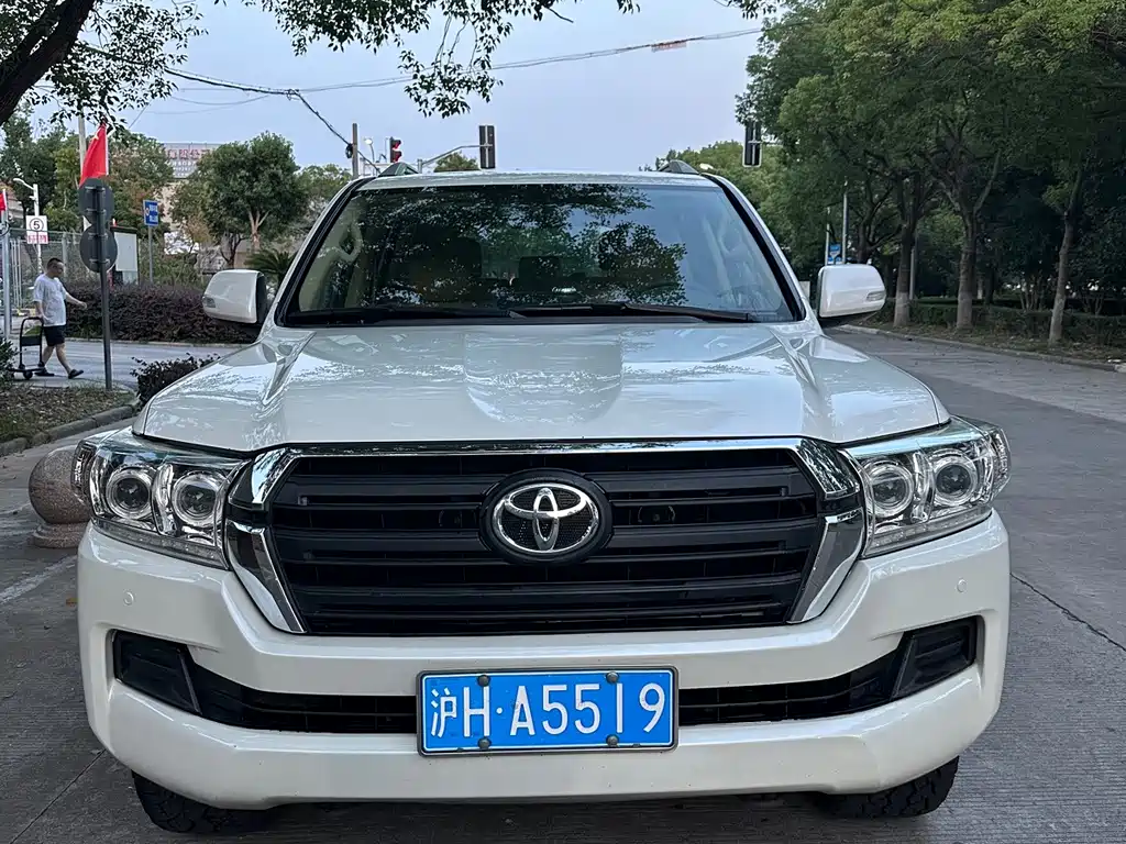 Toyota Land Cruiser — миниатюра 5