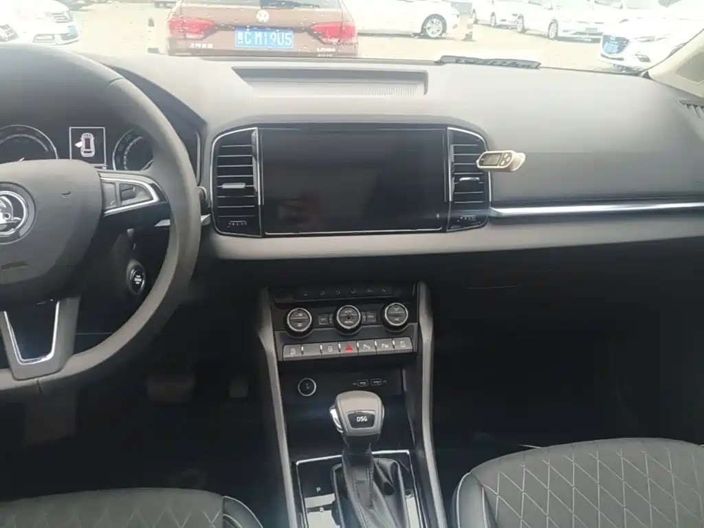 Skoda Karoq — миниатюра 13