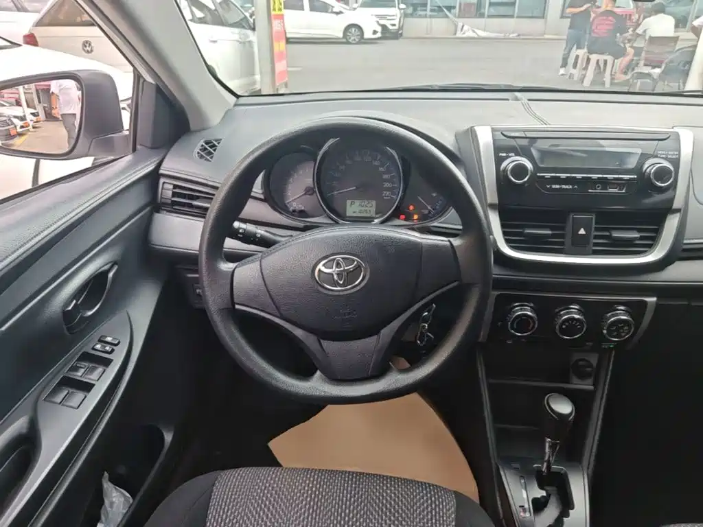 Toyota Vios FS — миниатюра 11
