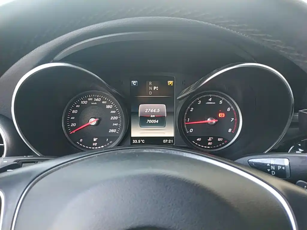 Mercedes-Benz GLC — миниатюра 12