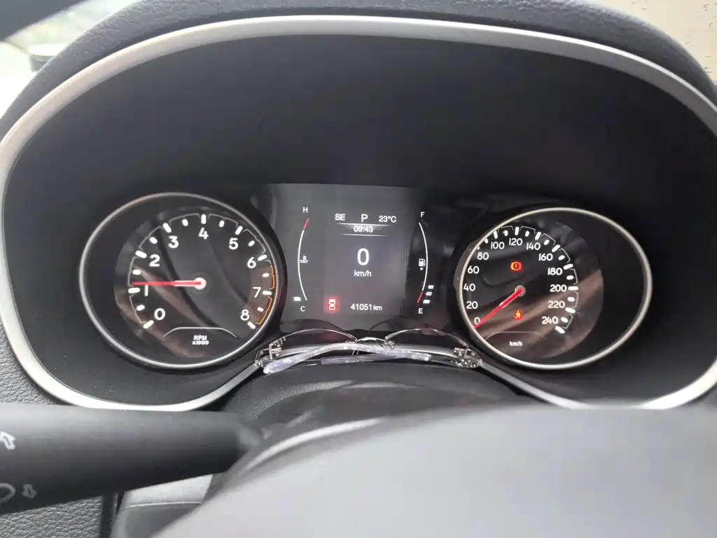 Jeep Compass — миниатюра 7