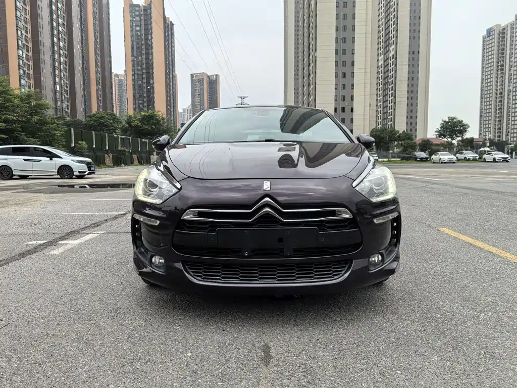 DS 5 2014 1.6T Premium THP200