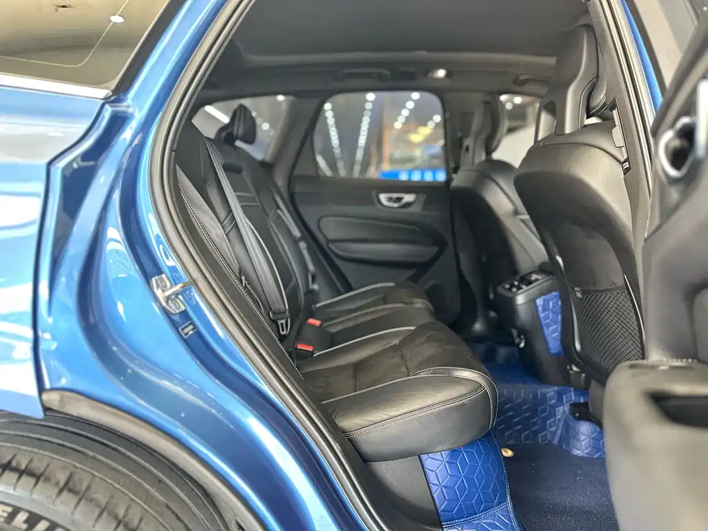 Volvo XC60 — миниатюра 13