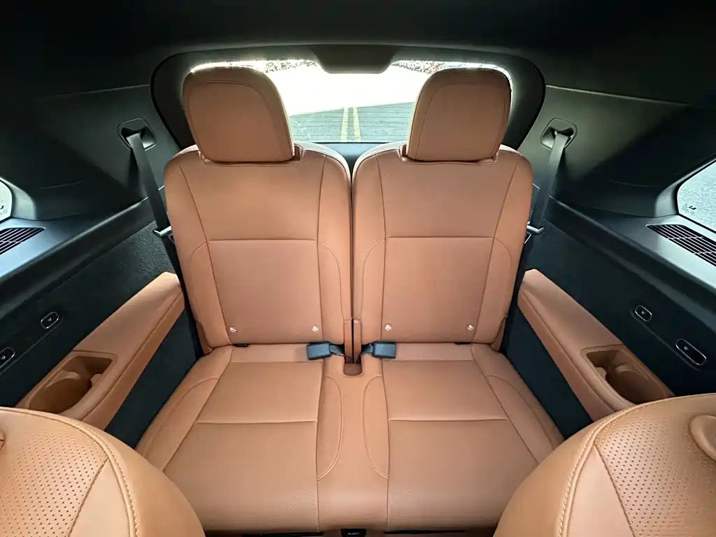 Li Auto Li L8 — миниатюра 22