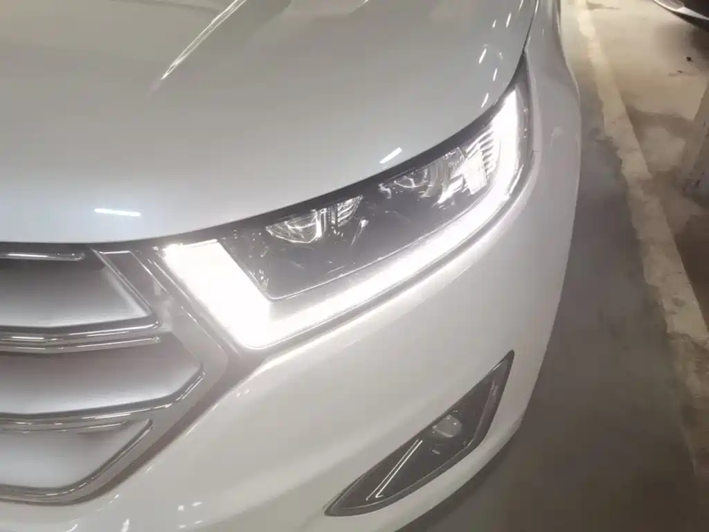 Ford Edge — миниатюра 24