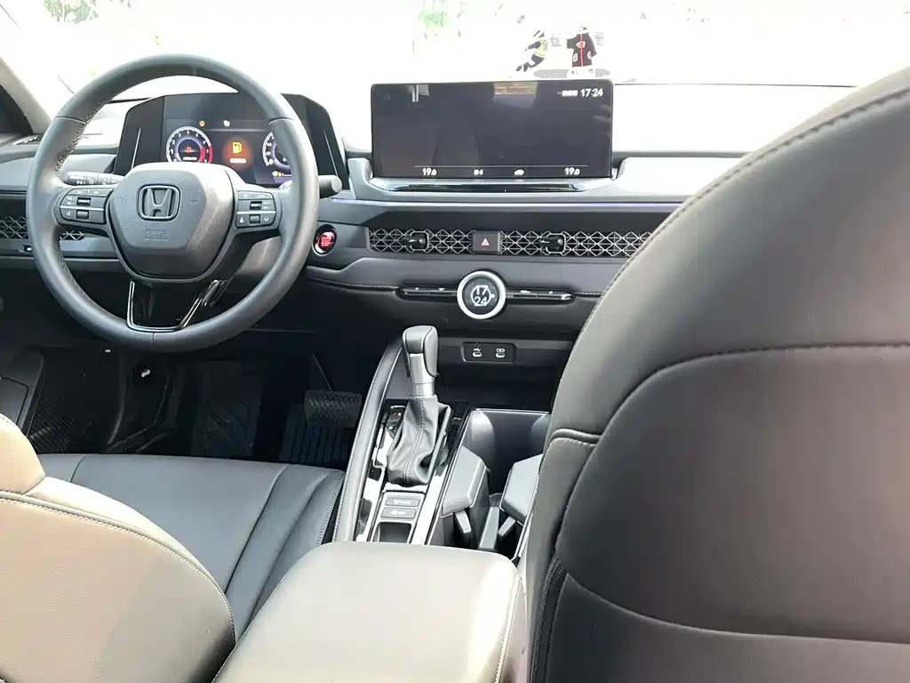 Honda Accord — миниатюра 11