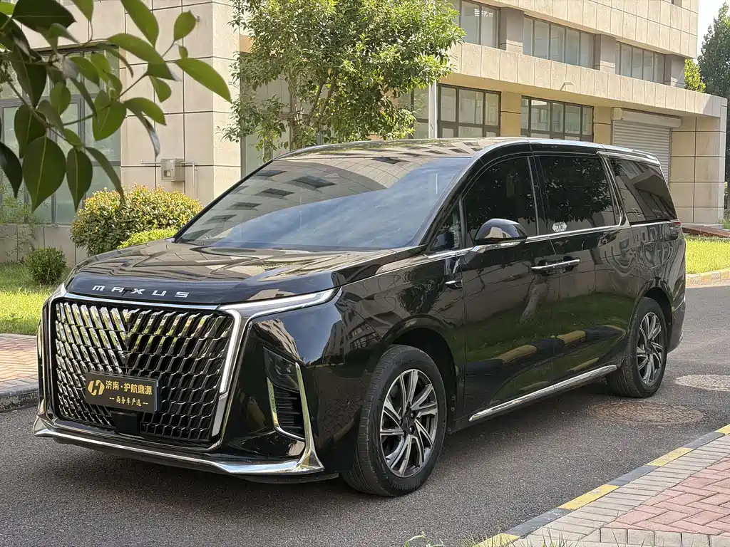 MAXUS G90