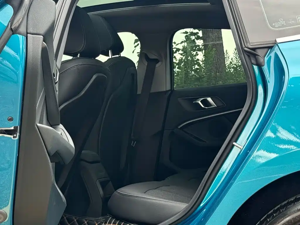 BMW 2 Series (Import) — миниатюра 13