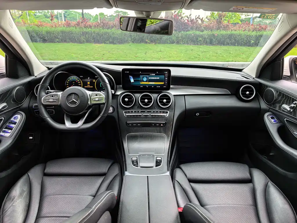 Mercedes-Benz C-Class — миниатюра 5