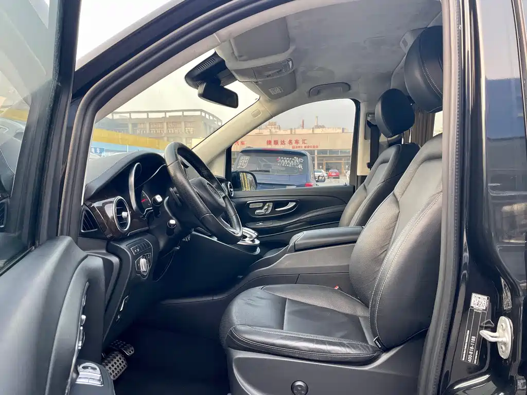 Mercedes-Benz V-Class V 2017 V 260 L Luxury Long Wheelbase