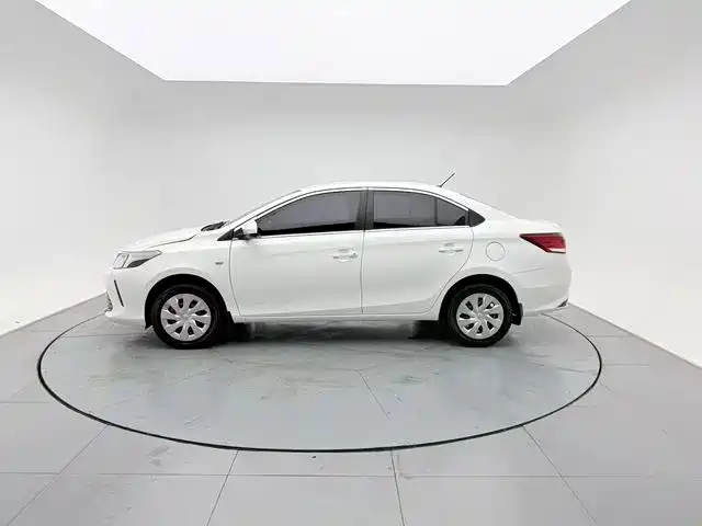 Toyota Vios — миниатюра 7