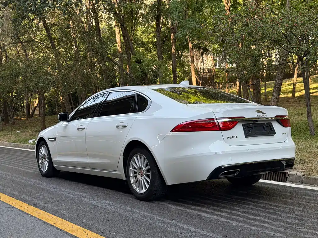 Jaguar XFL — миниатюра 17
