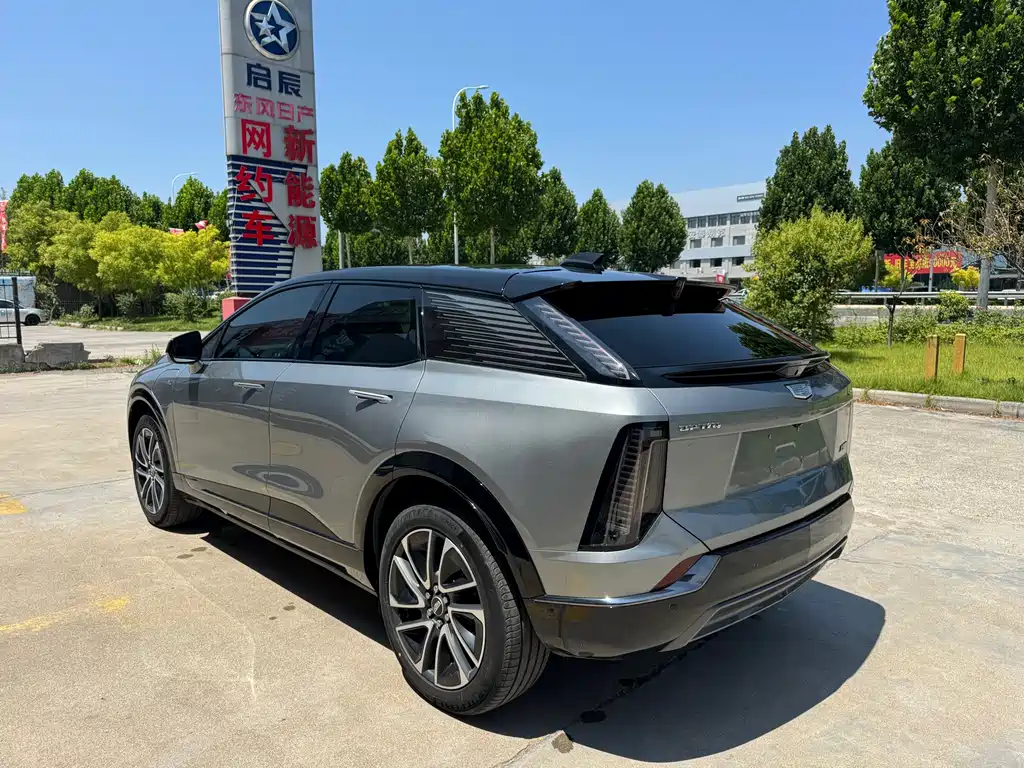 Cadillac IQ — миниатюра 15