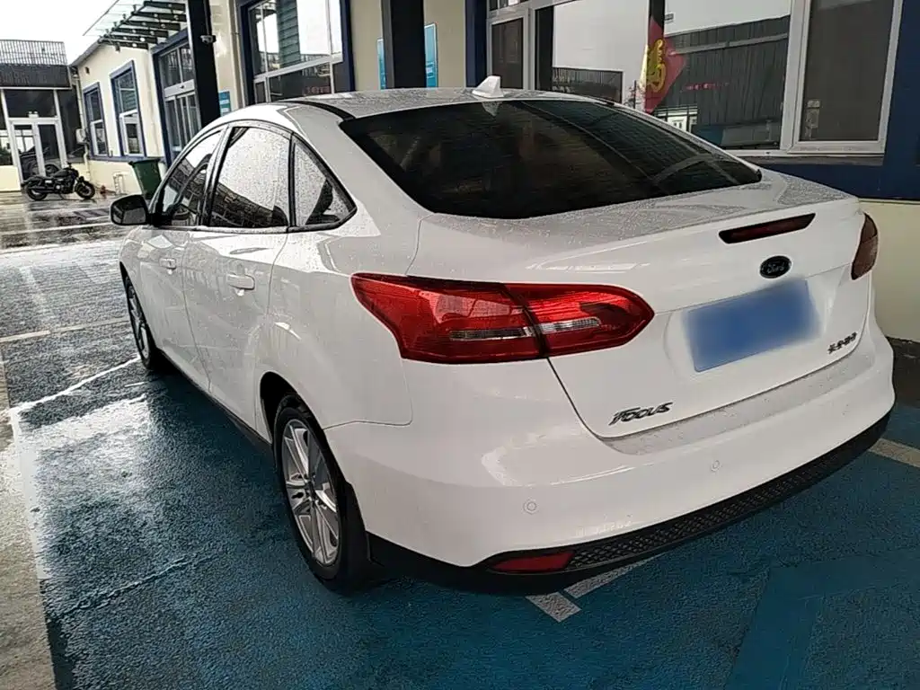 Ford Focus — миниатюра 5