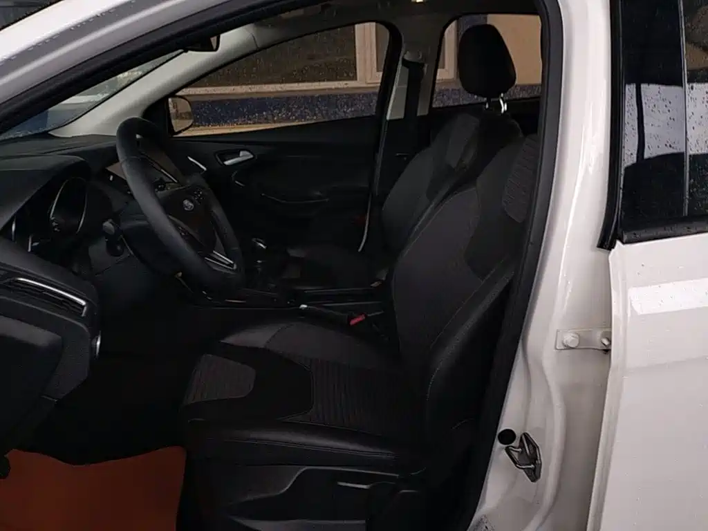 Ford Focus — миниатюра 15