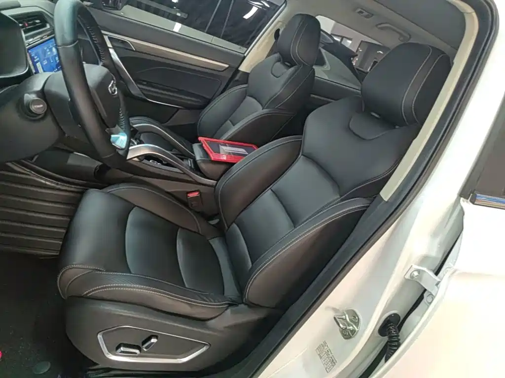 Geely Boyue — миниатюра 15