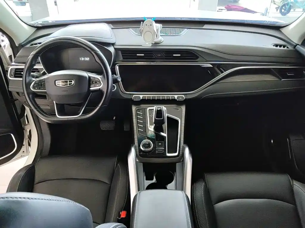 Geely Boyue — миниатюра 10