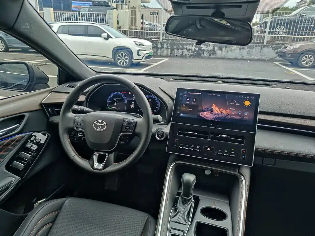 Toyota Avalon — миниатюра 9