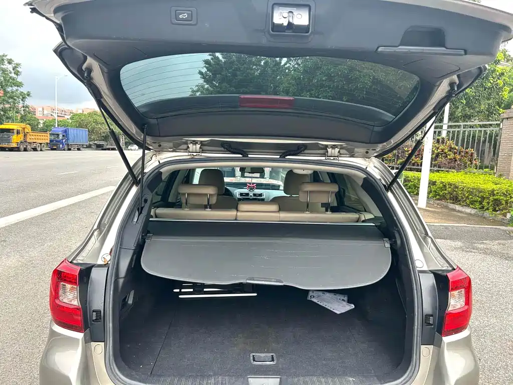 Subaru Outback — миниатюра 6